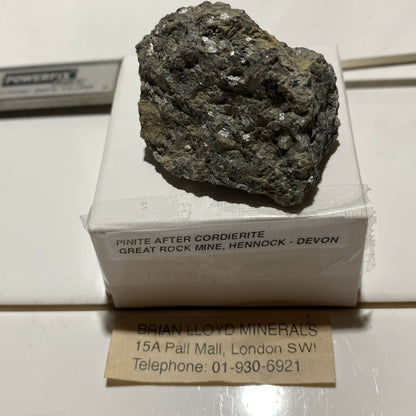 PINITE AFTER CORDIERITE : GREAT ROCK MINE, HENNOCK, BOVEYTRACEY, DEVON, ENGLAND 32g MF5483