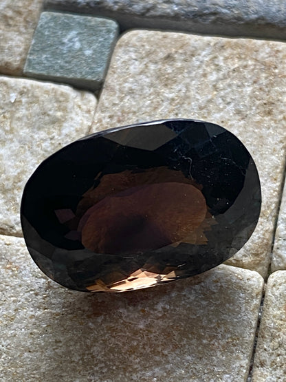 SMOKE QUARTZ NATURAL GEMSTONE : MANSA DISTRICT, LUAPULA PROVINCE, ZAMBIA 39.16Ct MFG4834