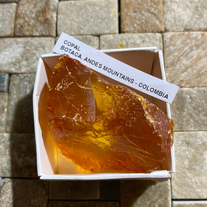 COPAL : BOYACA, ANDES MOUNTAINS, COLOMBIA. 39g. MF5485