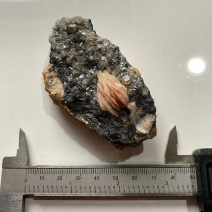 BARYTE SUR CERRUSITE DE LA MINE LAS DALLES, MAROC 188g MF1032