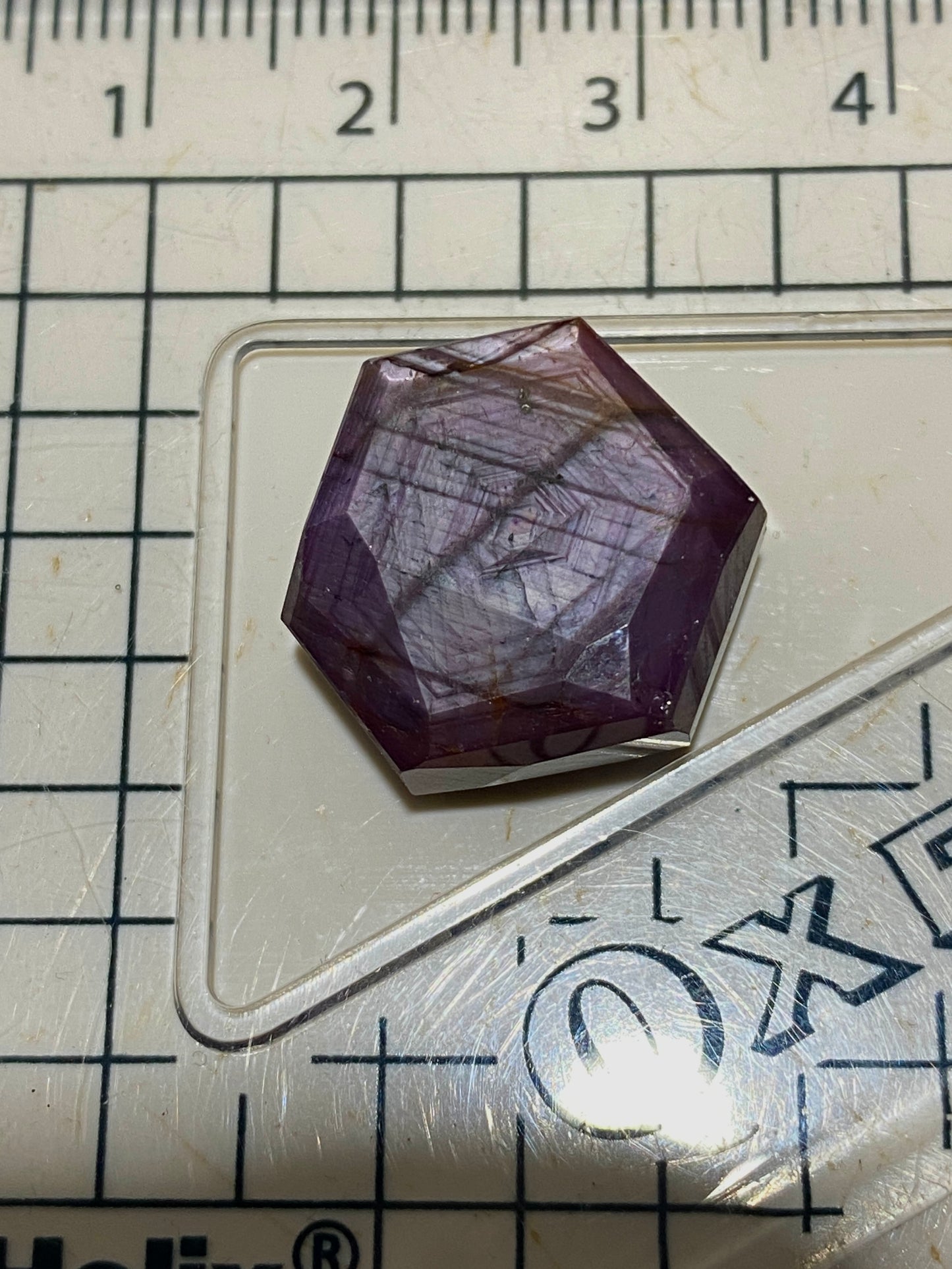 SAPPHIRE CORUNDUM NATURAL GEMSTONE : ZAZAFOTSY, MADAGASCAR 29.75Ct MFG4837