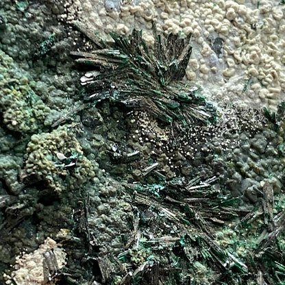 ATACAMITE/HALLOYSITE/MALACHITE ETC - LA FAROLA MINE, ATACAMA, CHILE 469g MF1044