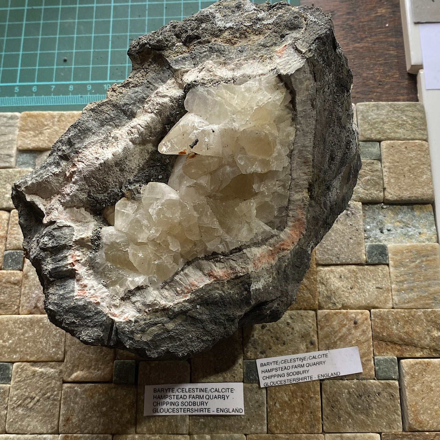 CALCITE IN BARYTE/CELESTINE [ETC] - HAMPSTEAD FARM QUARRY, GLOUCESTERSHIRE SUBSTANTIAL 2762g MF1043