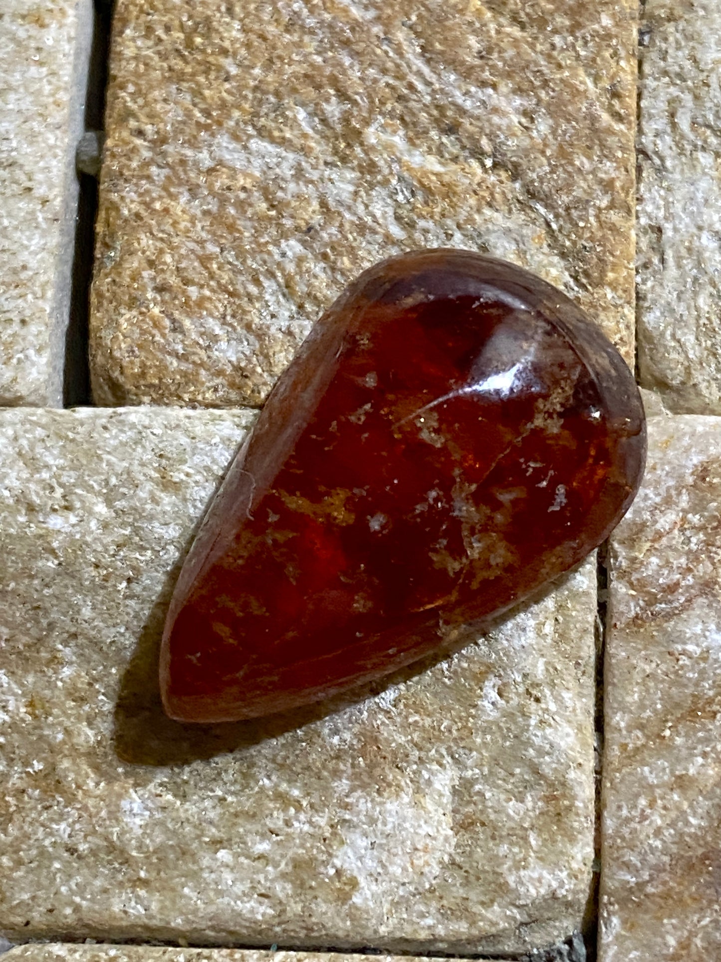 SPESSARTITE GARNET NATURAL GEMSTONE : EAST GRANTS RIDGE, NEW MEXICO, 20.71Ct MFG4838