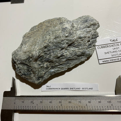 TALC : CUBBERSWICK QUARRY, UNST, SHETLAND, SCOTLAND 238g. MF5489