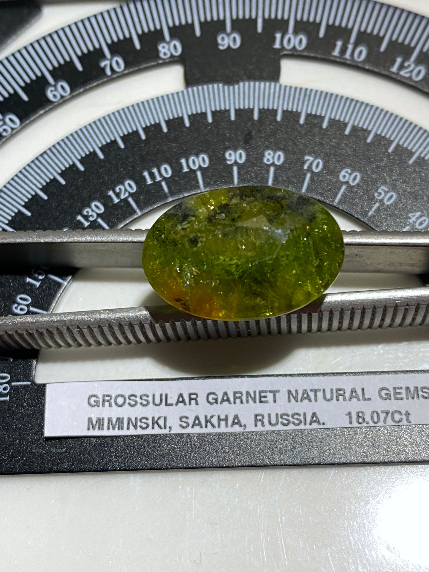 GROSSULAR GARNET NATURAL GEMSTONE : MIMINSKY, SAKHA, RUSSIA 18.07Ct MFG4840