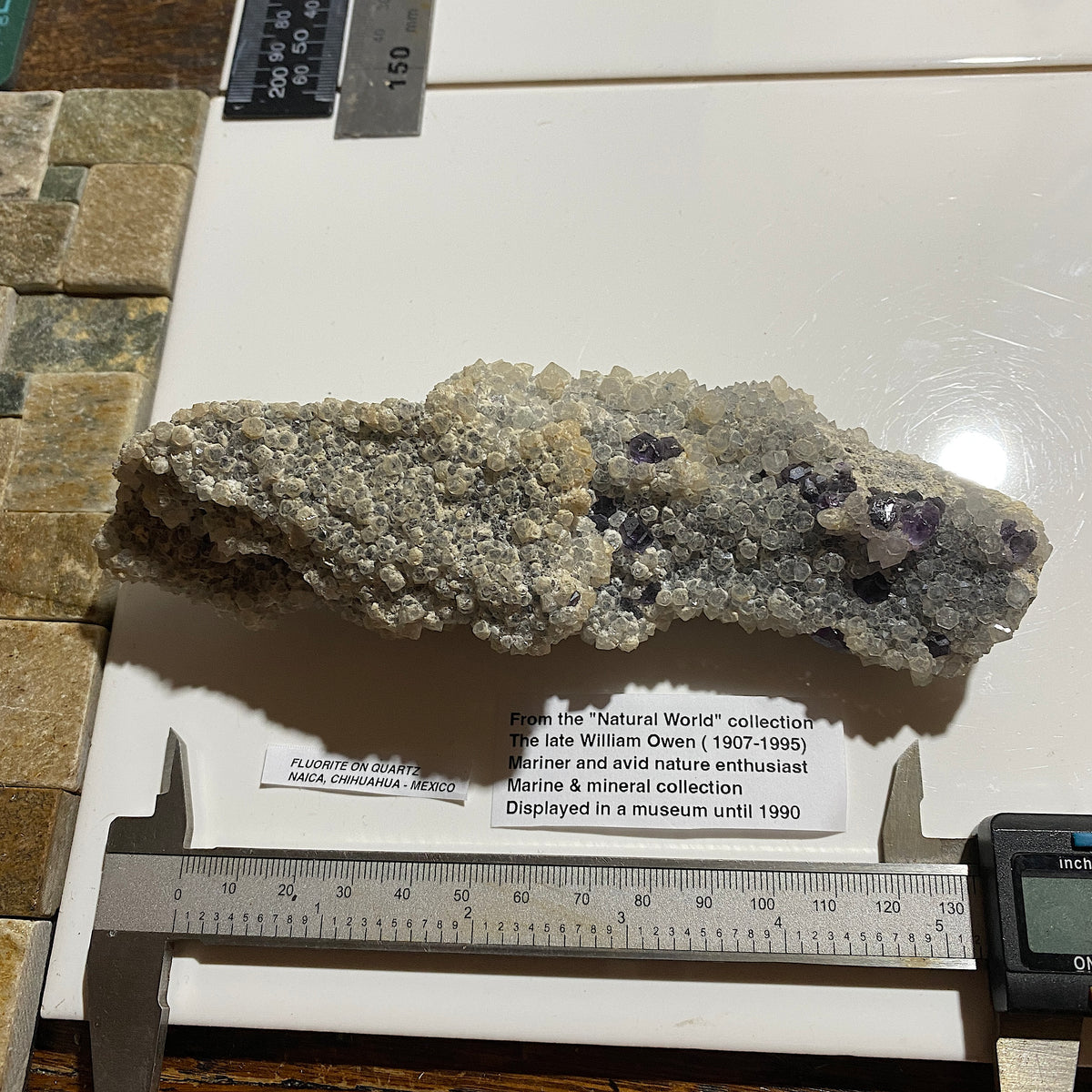 FLUORITE/QUARTZ FASCINATING SPECIMEN : NAICA, CHIHUAHUA, MEXICO 330g. MF5492