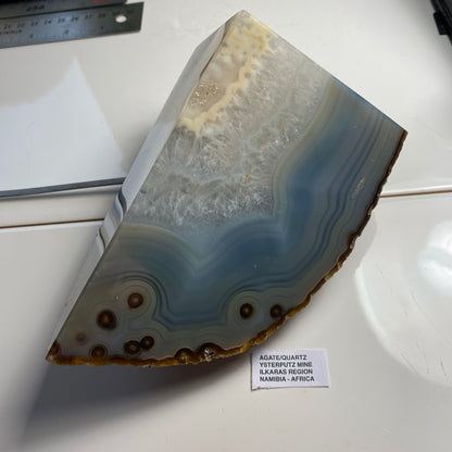 AGATE/QUARTZ - YSTERPUTZ MINE, ILKARAS REGION, NAMIBIA, AFRICA