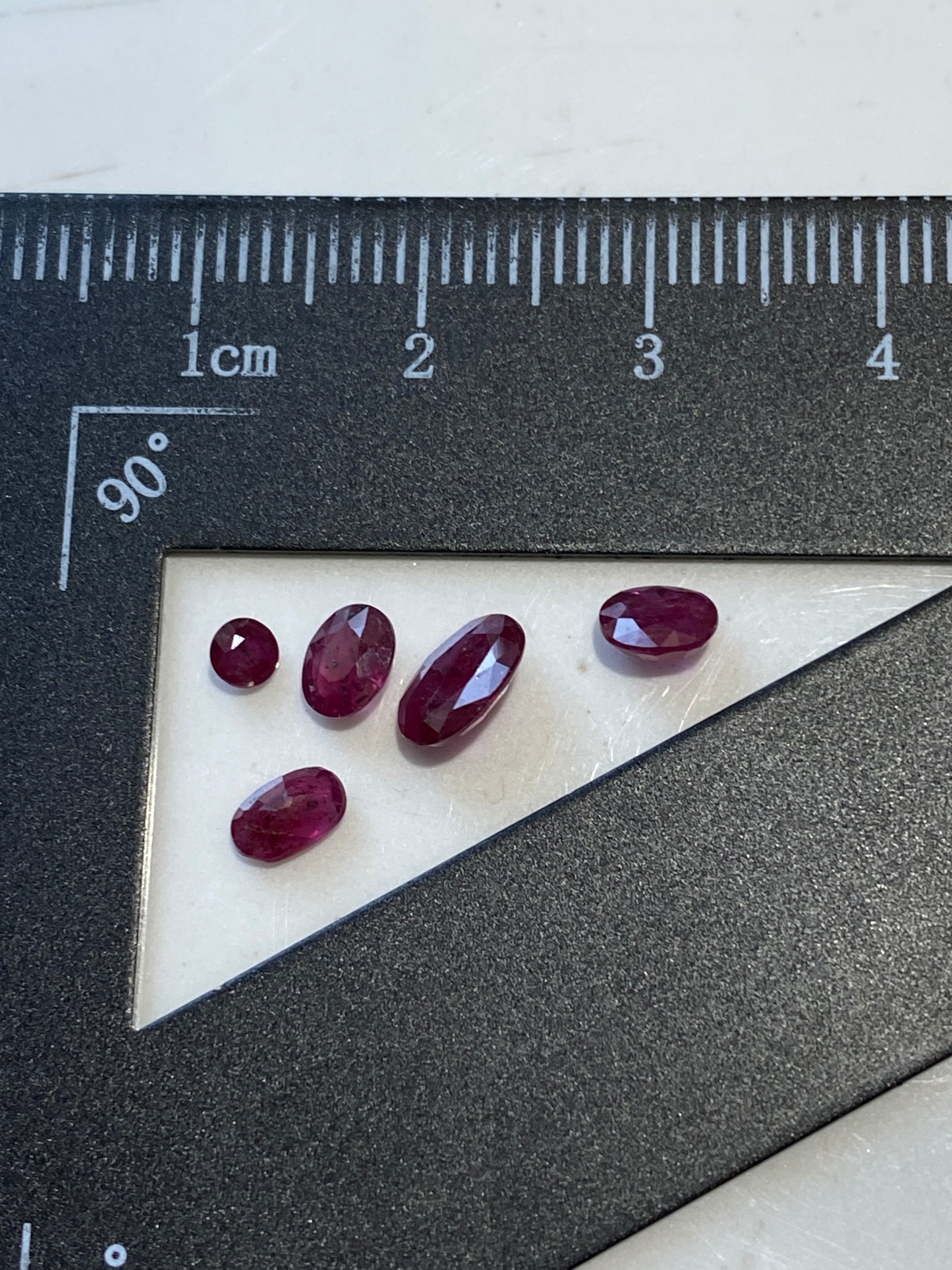 RUBY CORUNDUM GEMSTONES x 5 : NATURAL MINED, MANYARA, TANZANIA 2.18Ct MFG4845