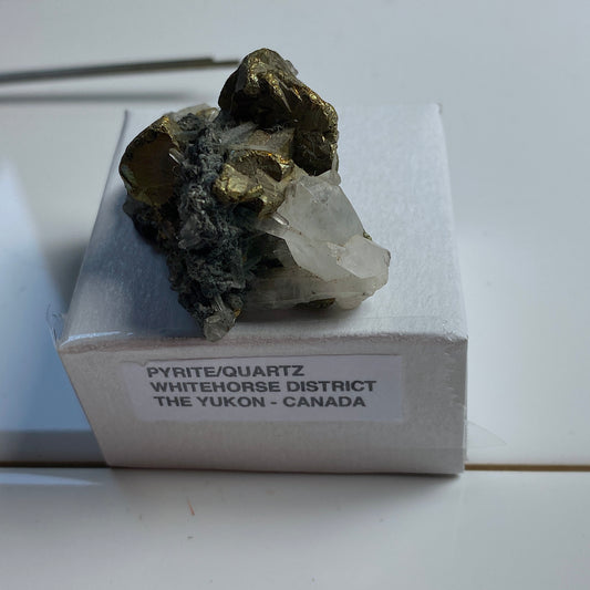 PYRITE/QUARTZ - WHITEHORSE DISTRICT, THE YUKON, CANADA  30g. MF2376