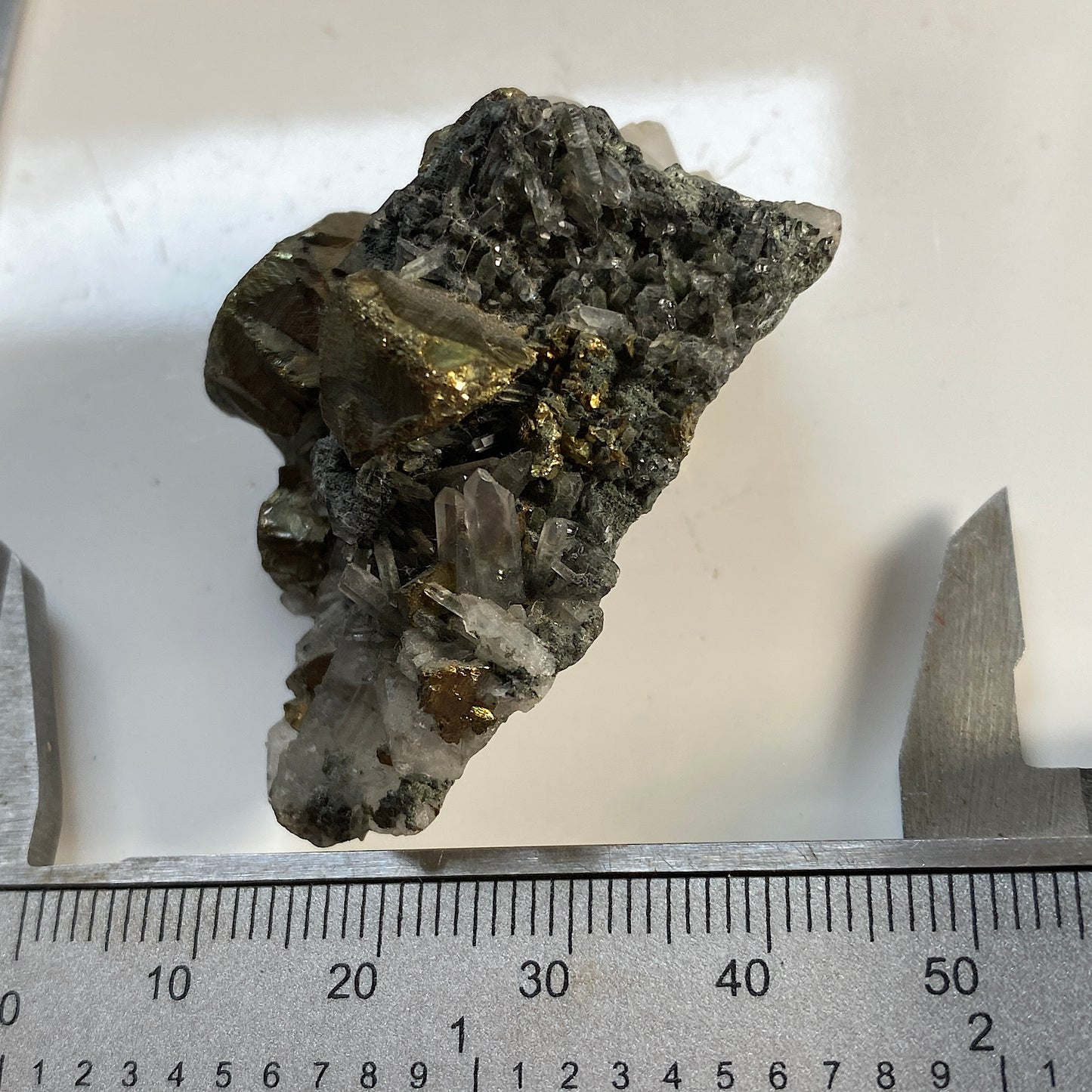 PYRITE/QUARTZ - WHITEHORSE DISTRICT, THE YUKON, CANADA  30g. MF2376