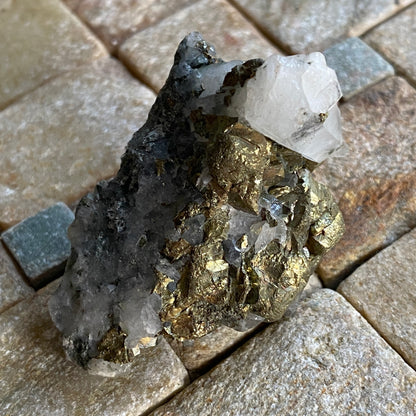 PYRITE/QUARTZ - WHITEHORSE DISTRICT, THE YUKON, CANADA  30g. MF2376