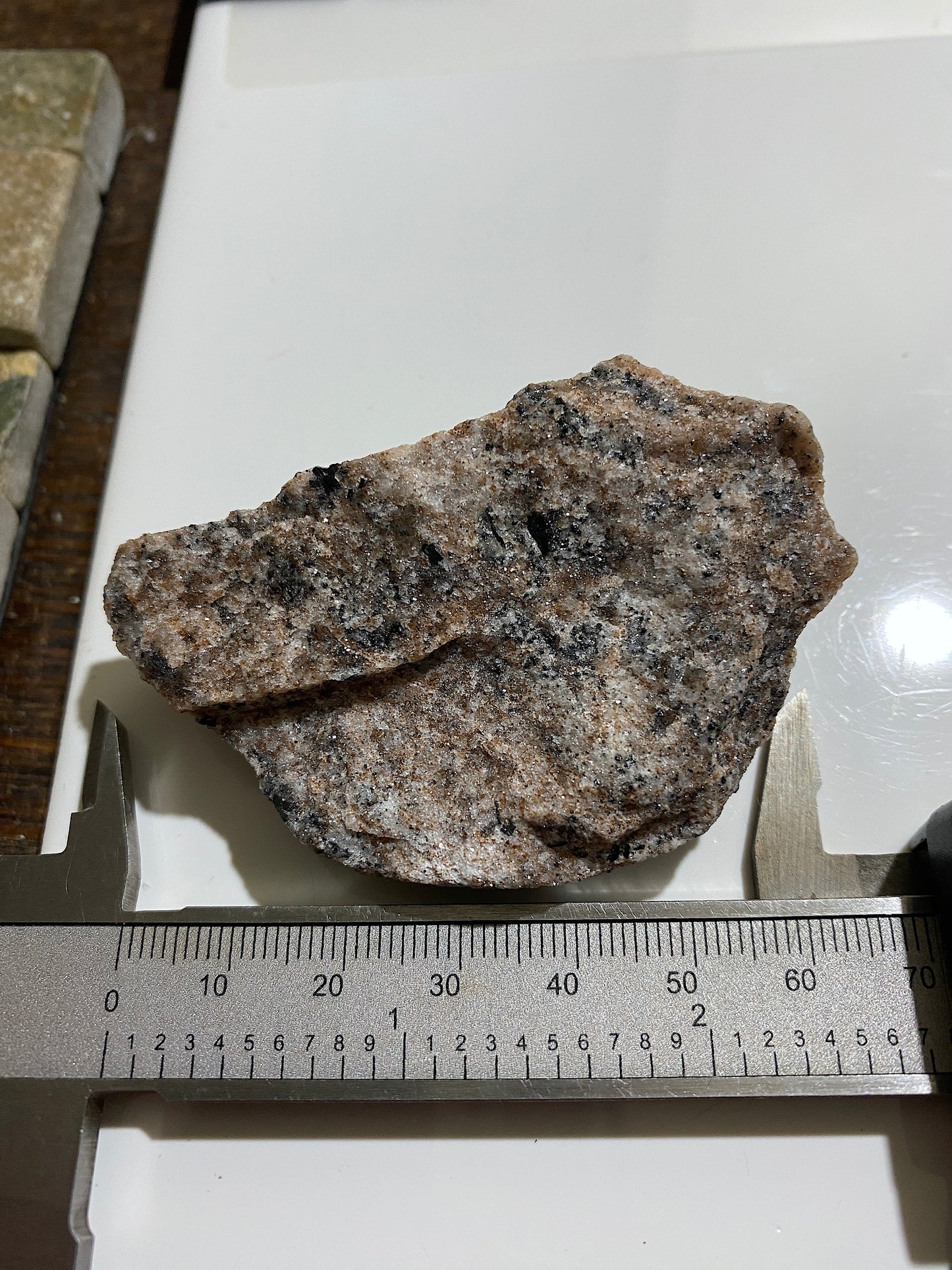 PINAKOLITE : LANGBAN, FILIPSTAD,VARMLAND, SWEDEN  60g MF4834