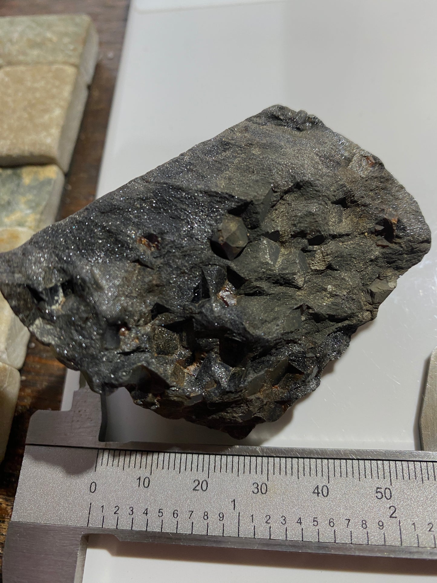 ALMANDINE IN BIOTITE SCHIST : STOLLBERG, KOPPARBERG, SWEDEN 127g. MF4835