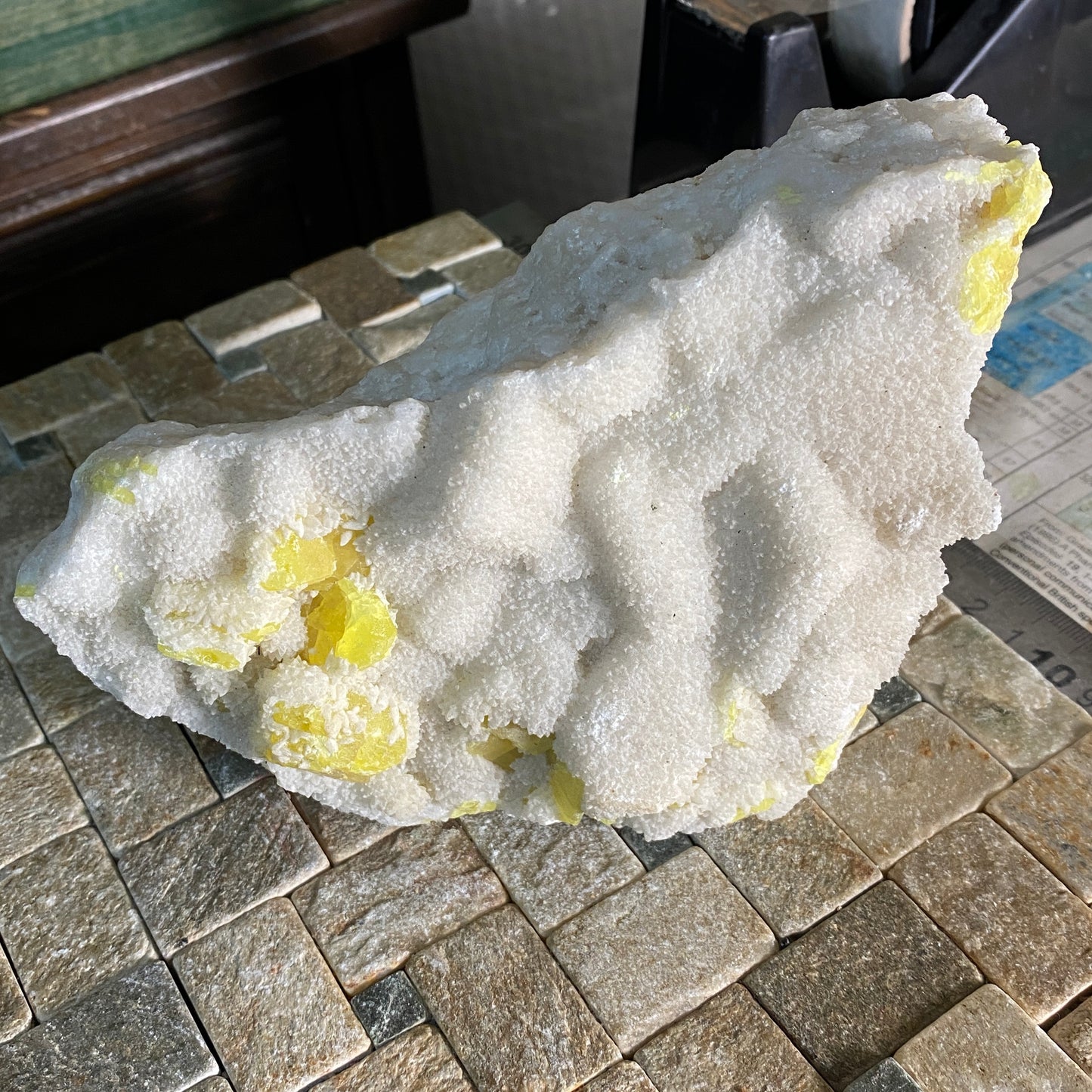 SULPHUR WITH CALCITE BEAUTIFUL LARGE SPECIMEN FROM SICILY LARGE 910g MF1569