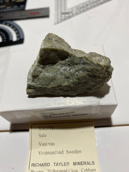SALITE : SALA SILVER MINE, SALA, VASTMANLAND, SWEDEN : 50g MF4838