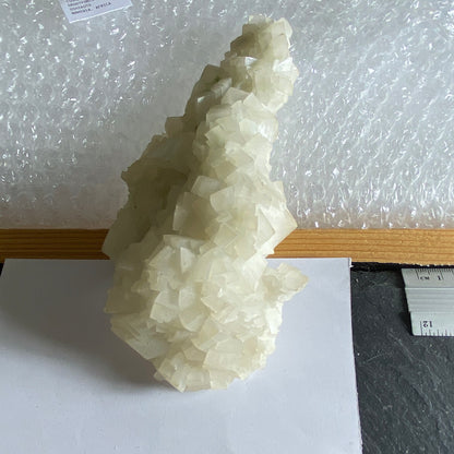 CALCITE CRYSTAL ASSEMBLAGE WONDERFUL CRYSTAL FORMS FROM TSUMEB MINE, NAMIBIA MF1570