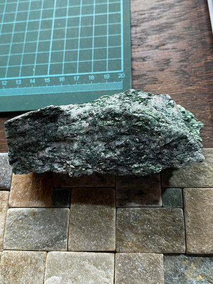 FUCHSITE MICA : CHIBWIKA, MWINILUNGA, N.W. PROVINCE, ZAMBIA 251g MF4842