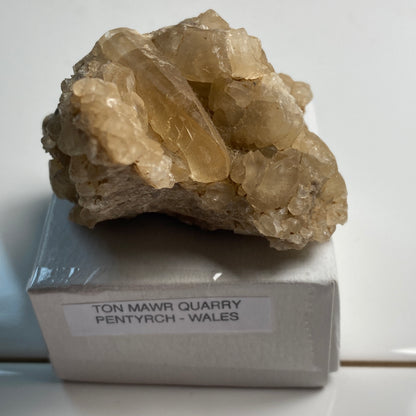 CALCITE - TON MAWR QUARRY, PENTYRCH, WALES. 90g MF2130