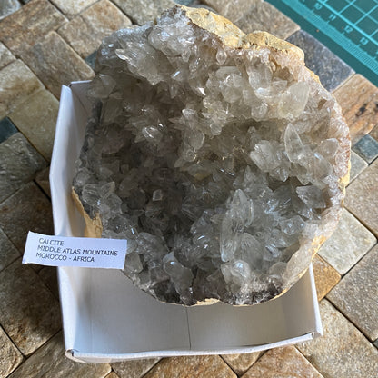 CALCITE - MIDDLE ATLAS MOUNTAINS,  DRAA-TAFILALET, MOROCCO. 360g. MF2124