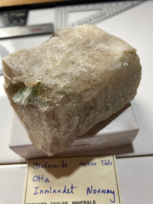 DOLOMITE WITH TALC : OTTA, INNCANDET COUNTY, NORWAY  234g MF4852