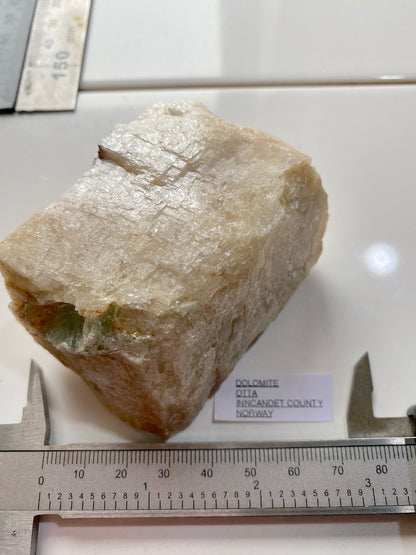 DOLOMITE WITH TALC : OTTA, INNCANDET COUNTY, NORWAY  234g MF4852