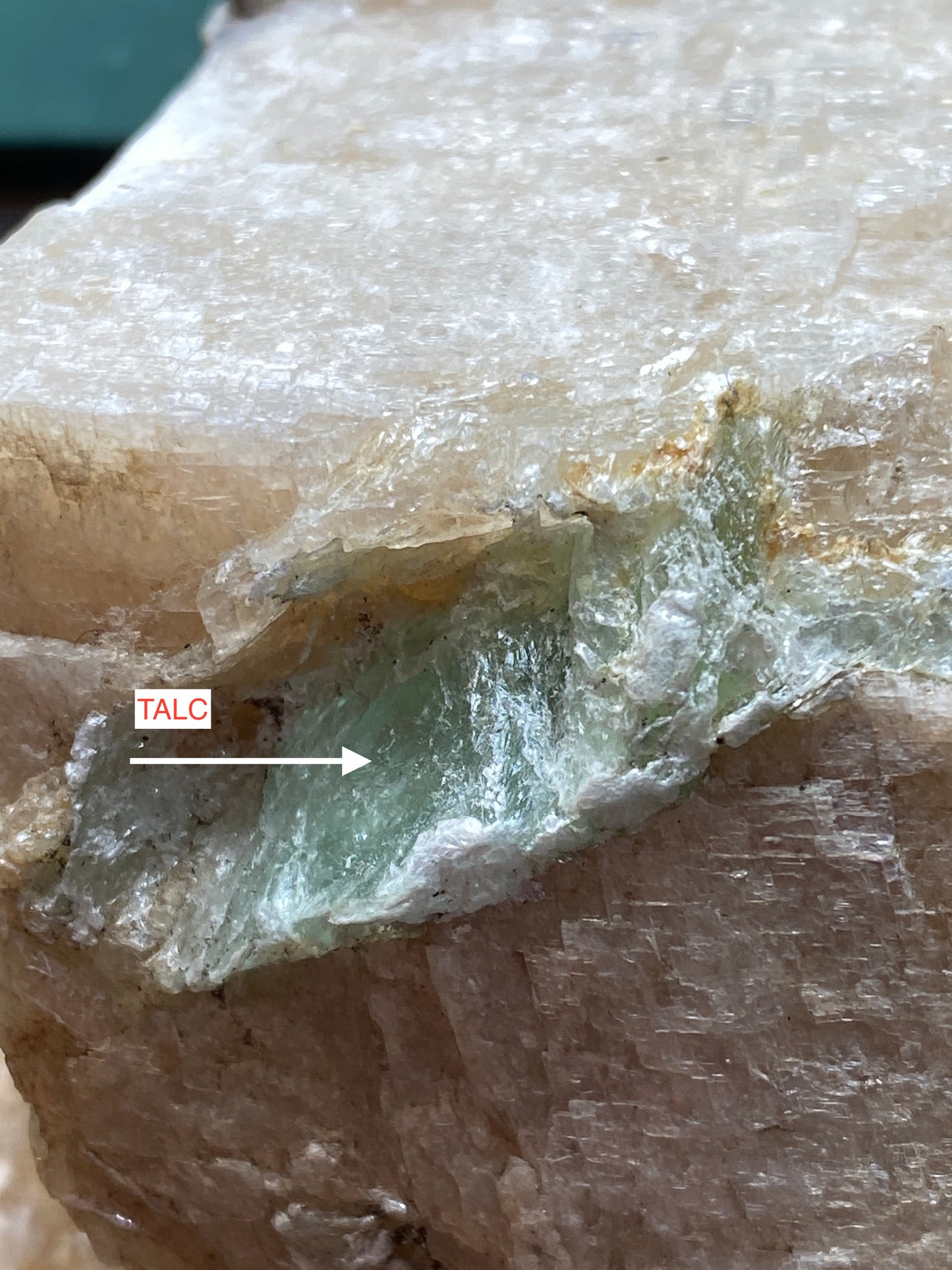 DOLOMITE WITH TALC : OTTA, INNCANDET COUNTY, NORWAY  234g MF4852