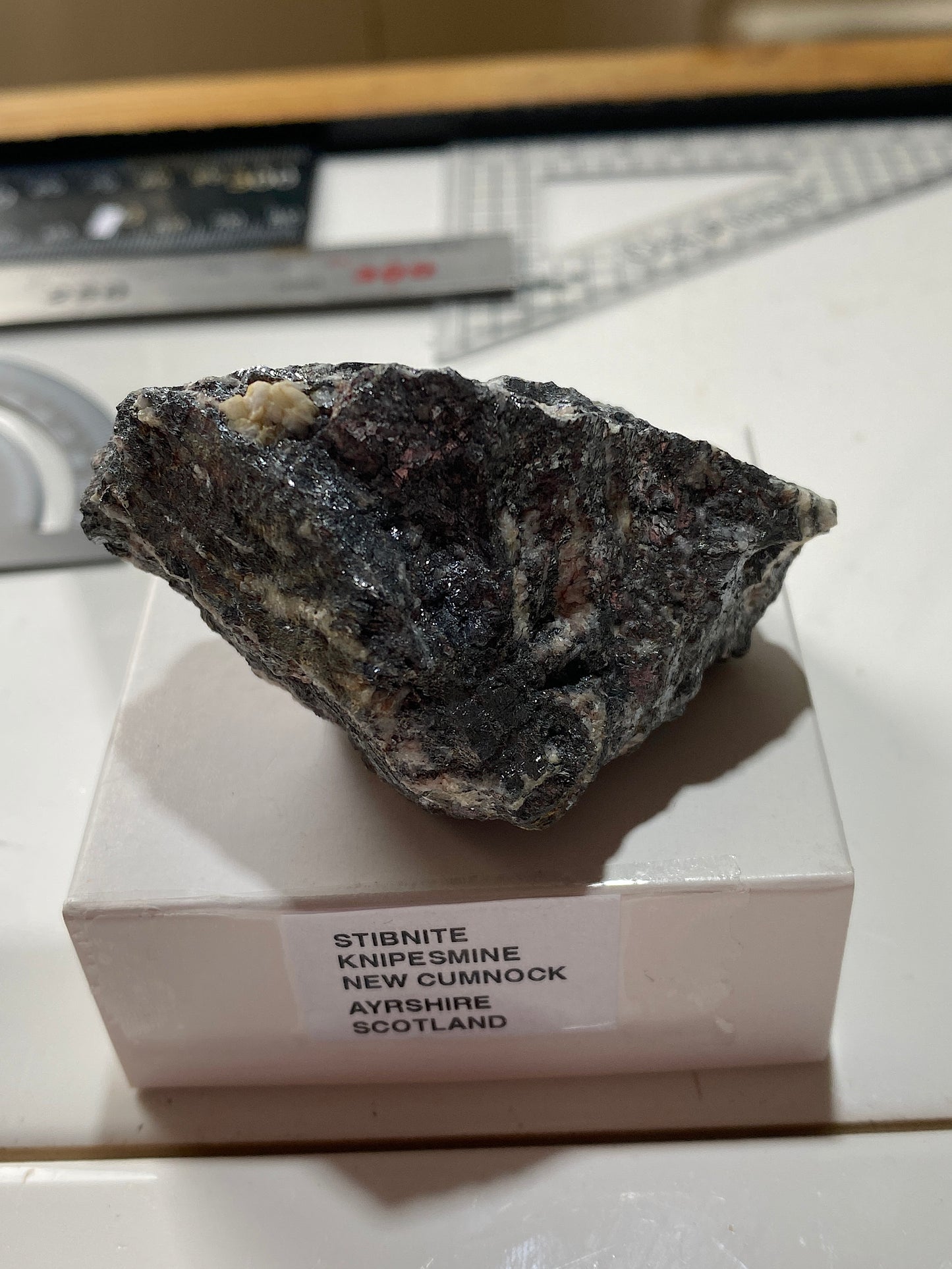 STIBNITE : KNIPES MINE, NEW CUMNOCK, AYRSHIRE, SCOTLAND. 110g MF4854