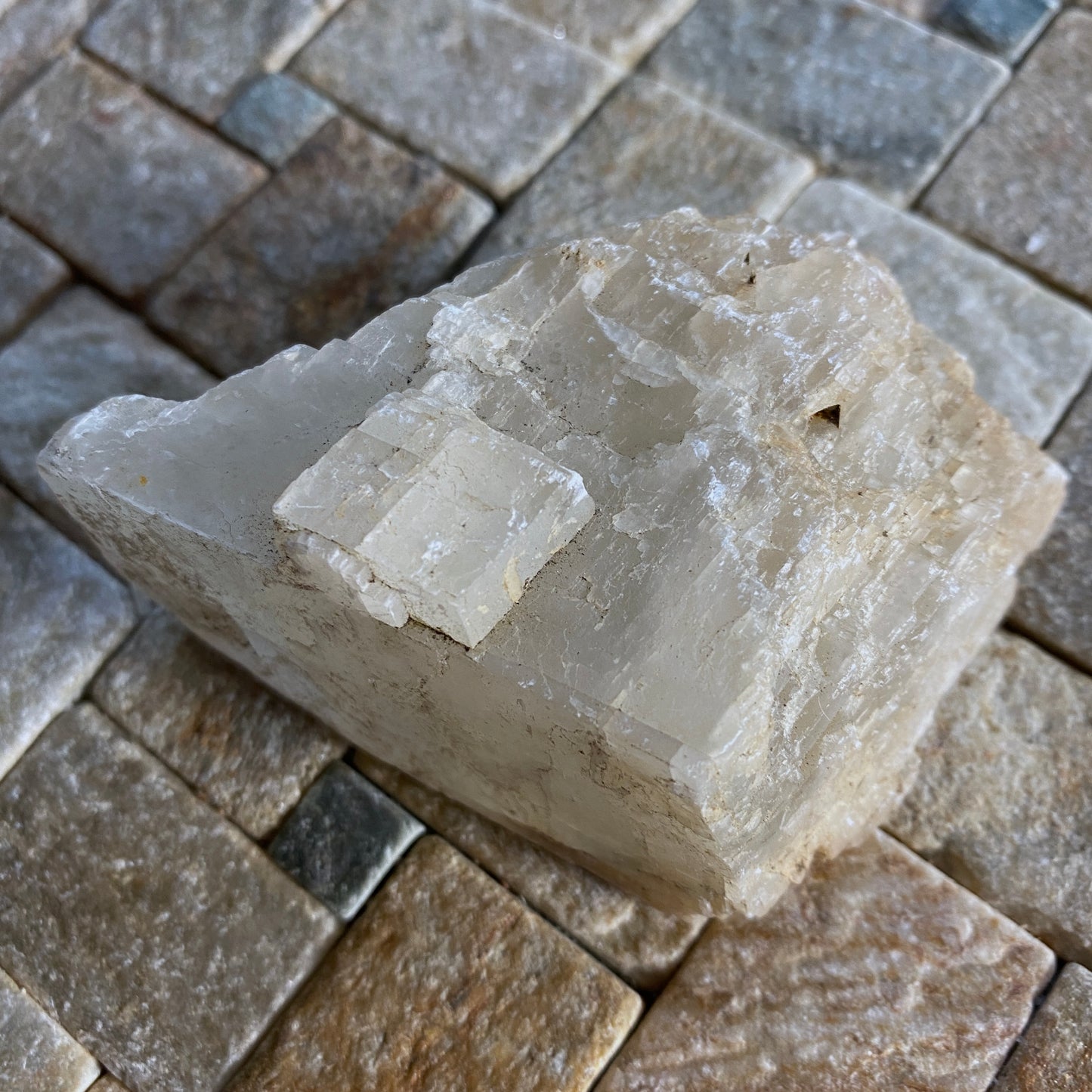 CALCITE - TON MAWR QUARRY, PENTYRCH, WALES  134g MF2122