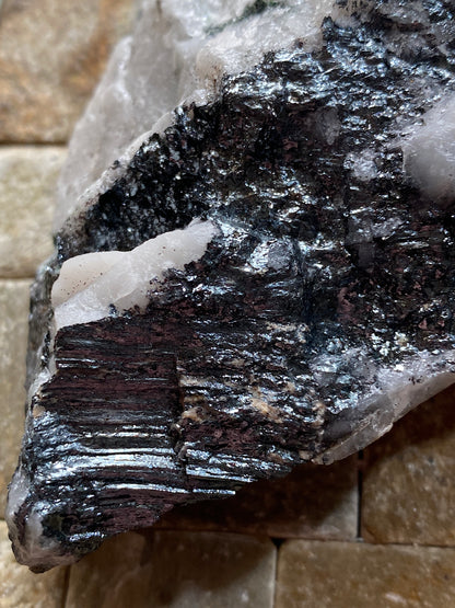 MICACEOUS HEMATITE IN QUARTZ : BIRNHAM QUARRY, PERTHSHIRE, SCOTLAND 256g MF4856