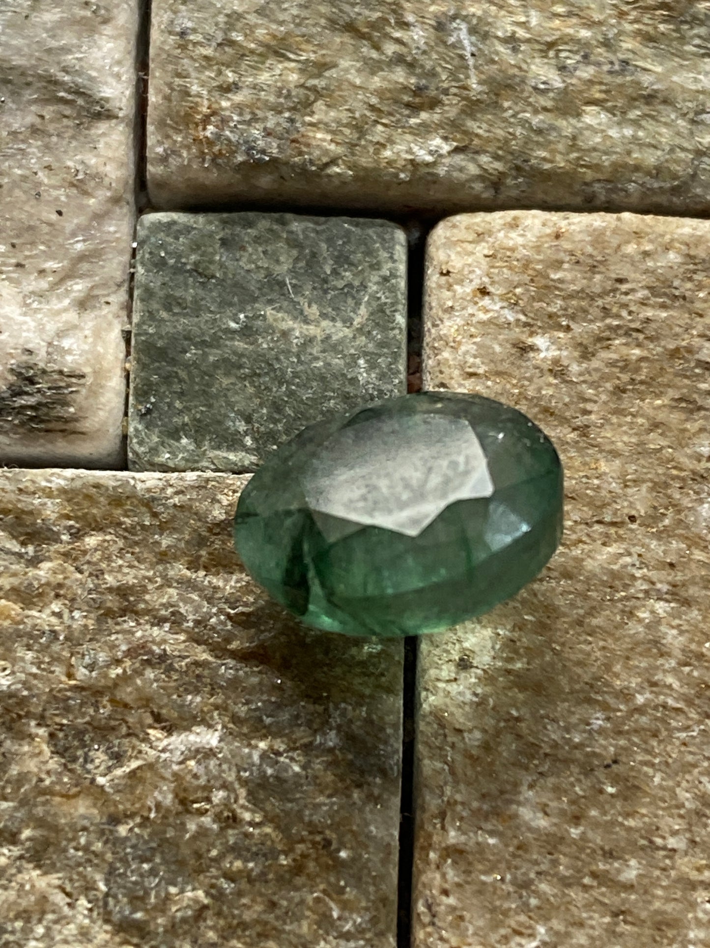 EMERALD BERYL NATURAL GEMSTONE : NDOLA, ZAMBIA. 4.25Ct MFG4847