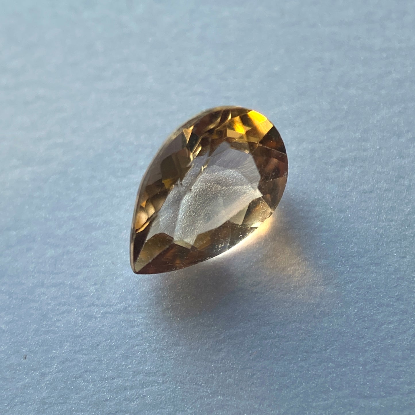 AXINITE NATURAL GEMSTONE - RAKWANA, RATNAPURA, SRI LANKA 0.5Ct MFG3196