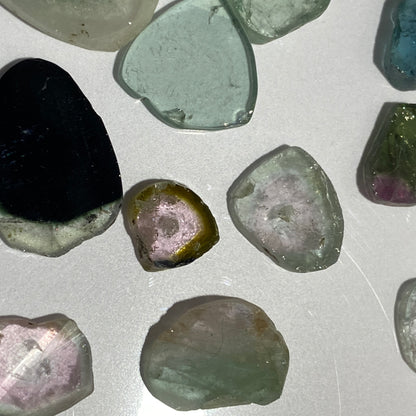 TOURMALINE GEMSTONE SLICES x 19 - MINAS GERAIS, BRAZIL  80Ct MFG3775