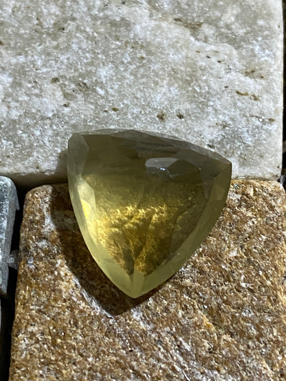 CITRINE QUARTZ NATURAL GEMSTONE : DIAMANTINA, BRAZIL 8.85Ct. MFG4857