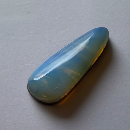 OPAL DOUBLET GEMSTONE - WESTERN AUSTRALIA. 29.40Ct MFG3897