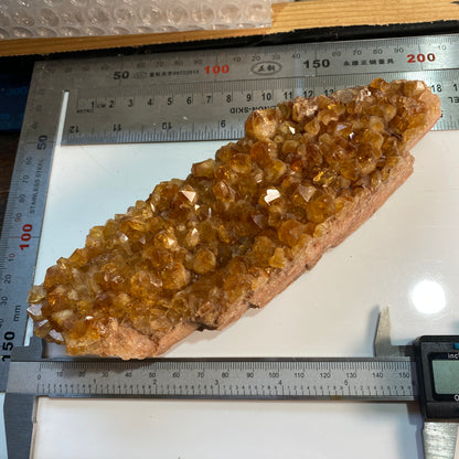 CITRINE QUARTZ LARGE SPECIMEN FROM IRAI, BRAZIL. 620g MF2144