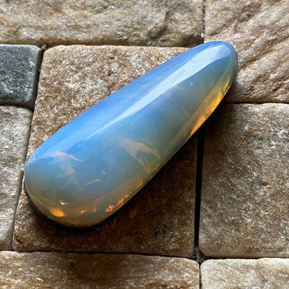 OPAL DOUBLET GEMSTONE - WESTERN AUSTRALIA. 29.40Ct MFG3897