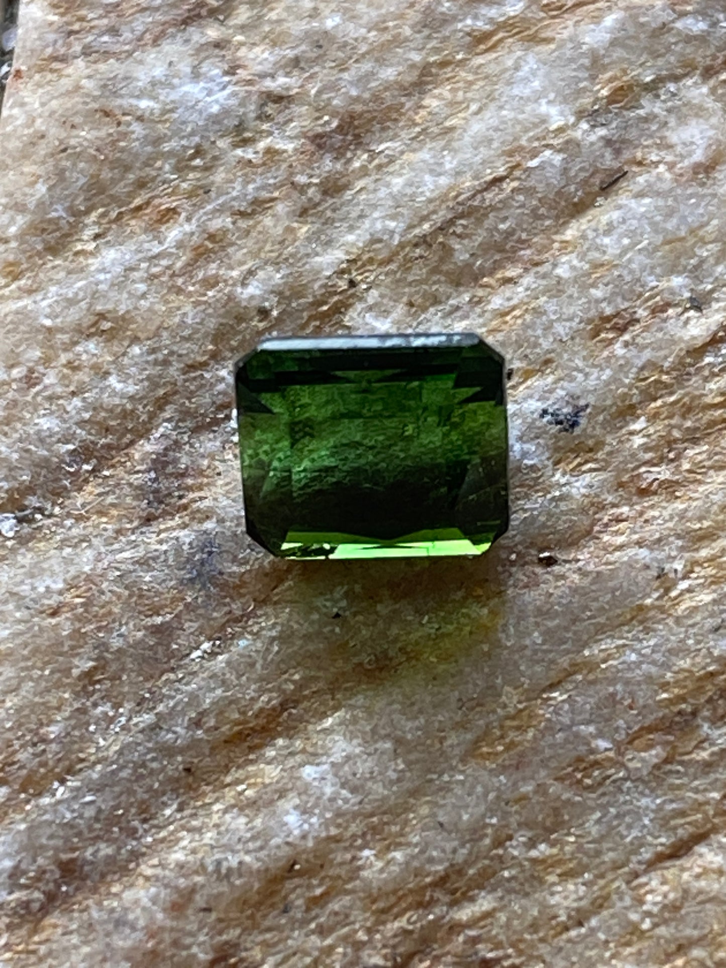 TOURMALINE NATURAL GEMSTONE : SANTA ROSA MINE, MINAS GERAIS, BRAZIL 1.00Ct MFG4861