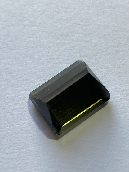 TOURMALINE NATURAL GEMSTONE : SANTA ROSA MINE, MINAS GERAIS, BRAZIL 8.40Ct MFG4862