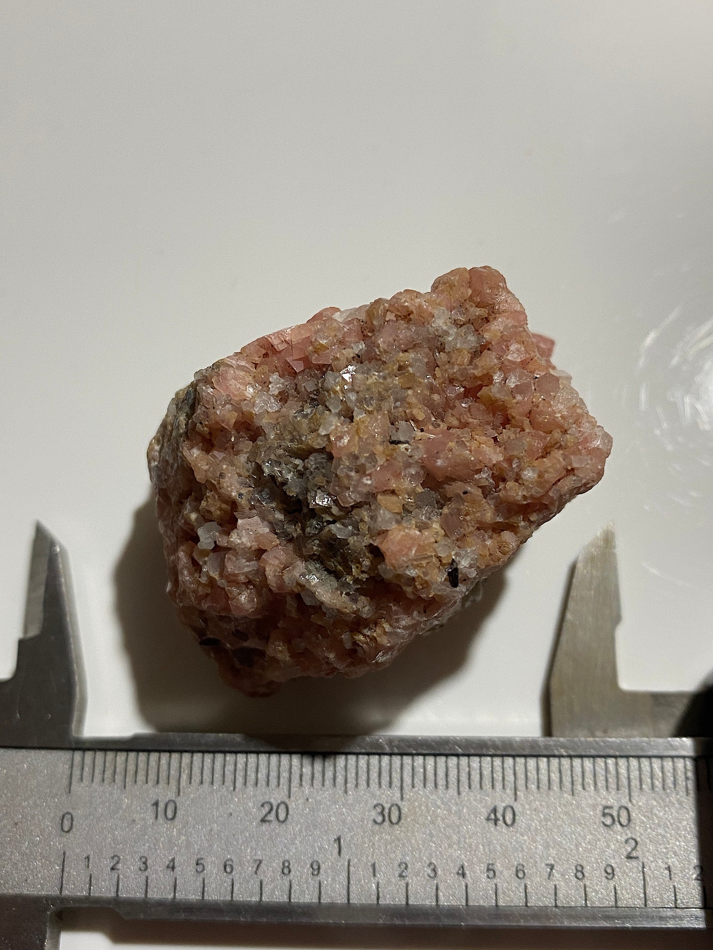 RHODOCHROSITE [ETC] : KARA-OBA, JAMBYL REGION, KAZAKHSTAN 61g MF4783
