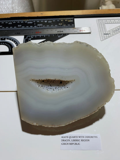 AGATE QUARTZ WITH DENDRITES : DRACOV, LIBEREC REGION, CZECH REPUBLIC 1195g MF4745