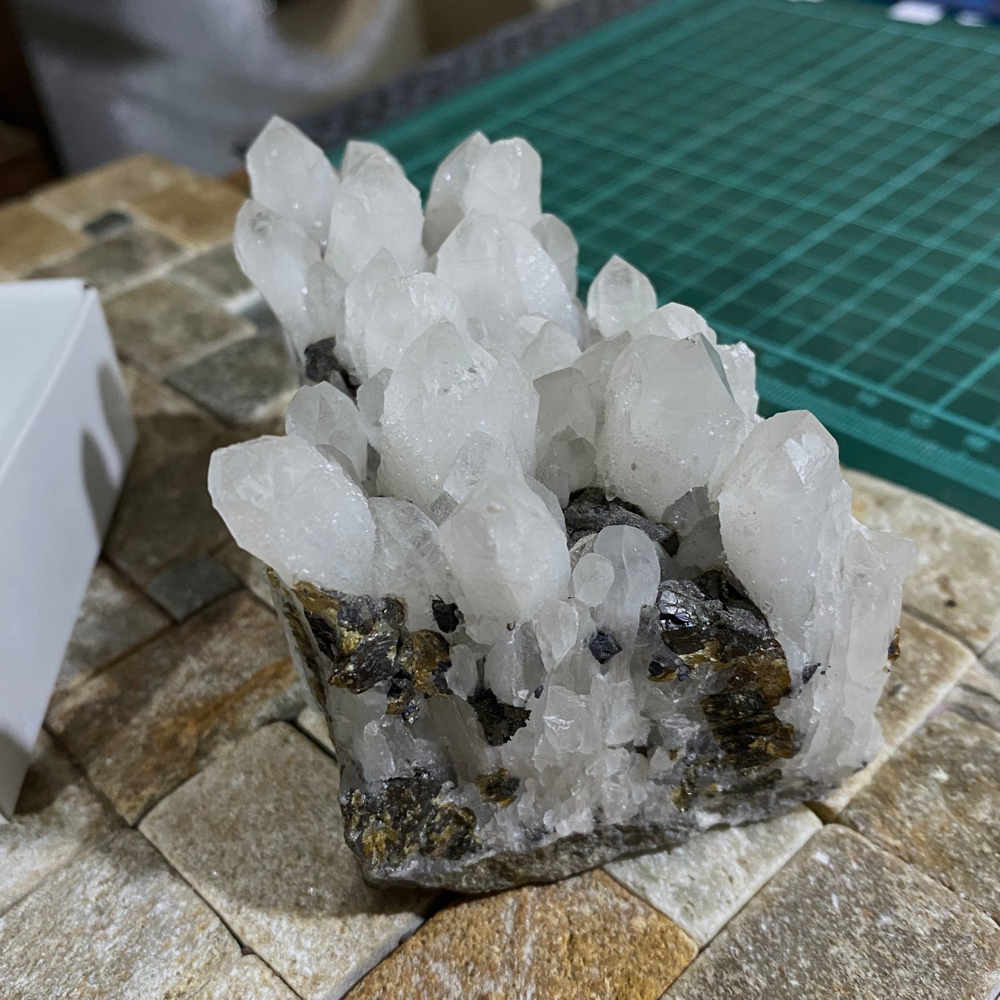 QUARTZ WITH SPHALERITE [ETC]  - GREYSTONES, LEZANT, CORNWALL 396g MF2146