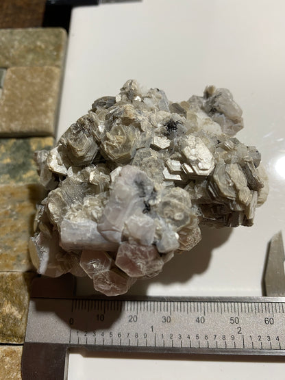 MUSCOVITE WITH MINOR SCHORL : HAROMOSH MTS, GILGIT-BALTISTAN, PAKISTAN 145g MF4750