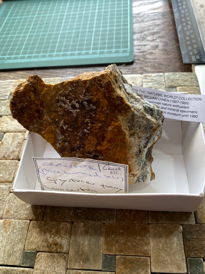 CERUSSITE [ETC] : GREYSTONES QUARRY, LAUNCASTON, CORNWALL  464g MF4751