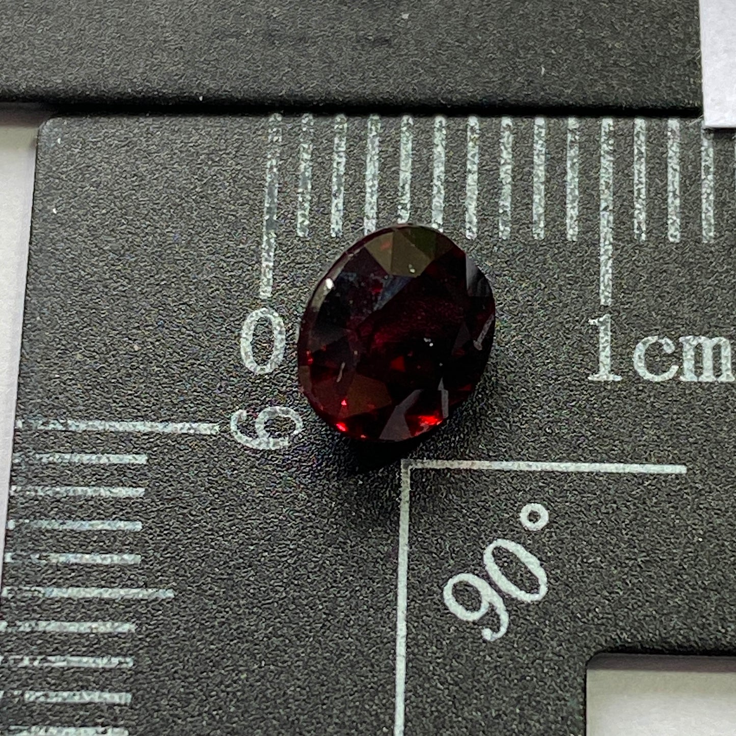 RHODOLITE GARNET NATURAL GEMSTONE - UMBA RIVER, TANGA REGION, TANZANIA 1.41Ct MFG3695