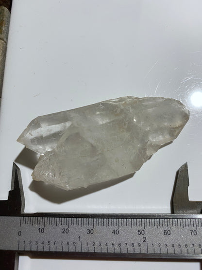 QUARTZ NATURAL CRYSTAL x 5 :  GANESH HIMAL, NEPAL, ASIA 155g. MF4755