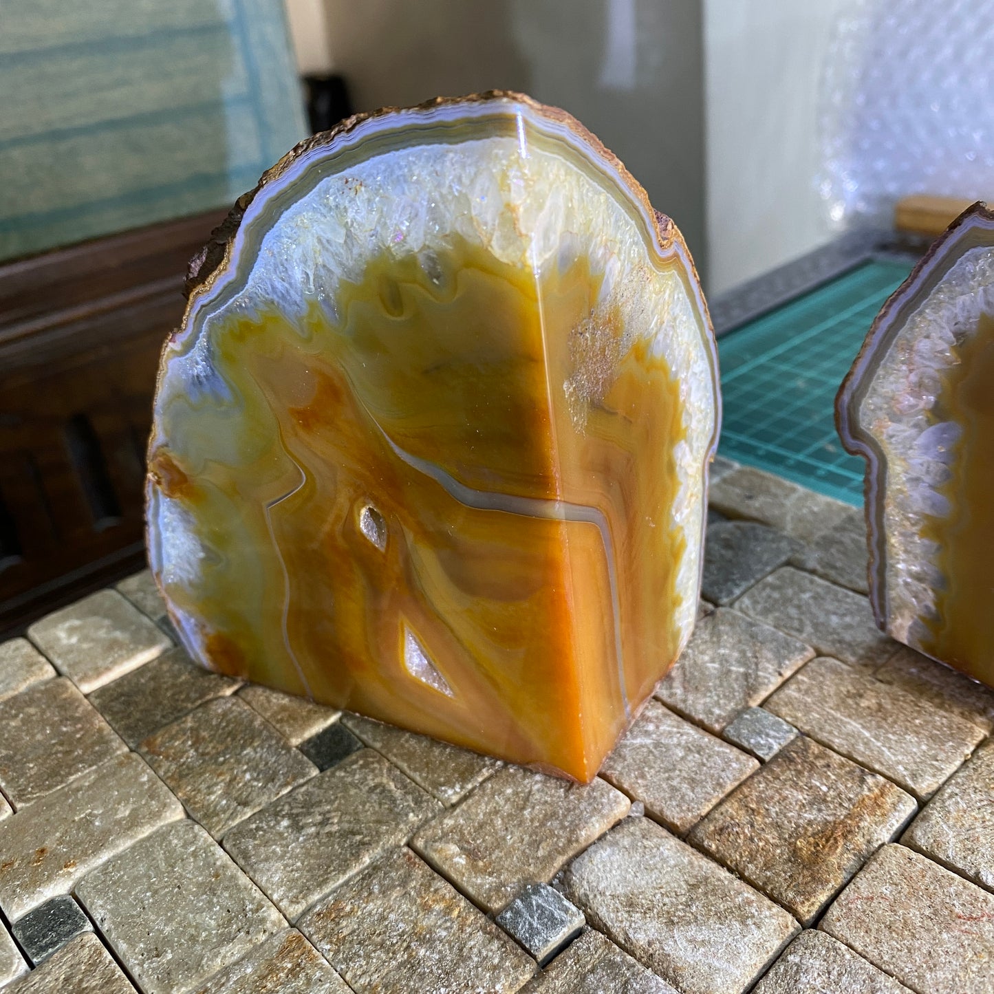 AGATE QUADRANTS - RANCHO COYAMITO, SIERRA DEL GALLEGO, CHUHUAHUA, MEXICO 1690g MF2154  1690g MF2154