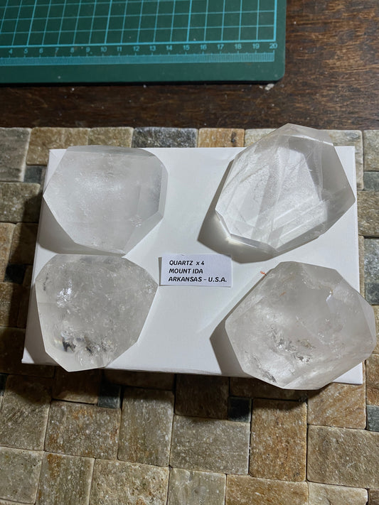 QUARTZ CRYSTAL x 4  : MOUNT IDA, ARKANSAS, U.S.A.  242g. MF4756