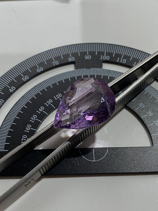 AMETHYST NATURAL GEMSTONE : GALILEIA, MINAS GERAIS, BRAZIL 20.30Ct MFG4878