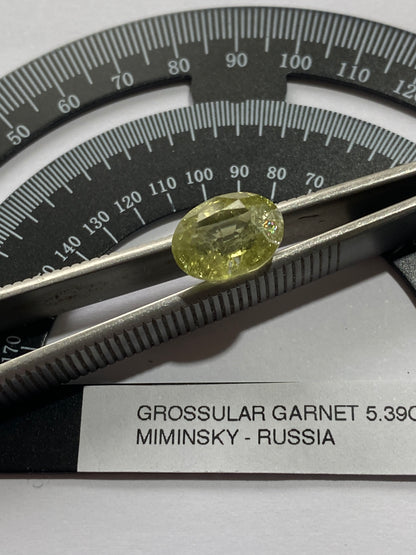 RARE GROSSULAR GARNET NATURAL GEMSTONE : MIMINSKY, SAKHA, RUSSIA 5.39Ct MFG4889